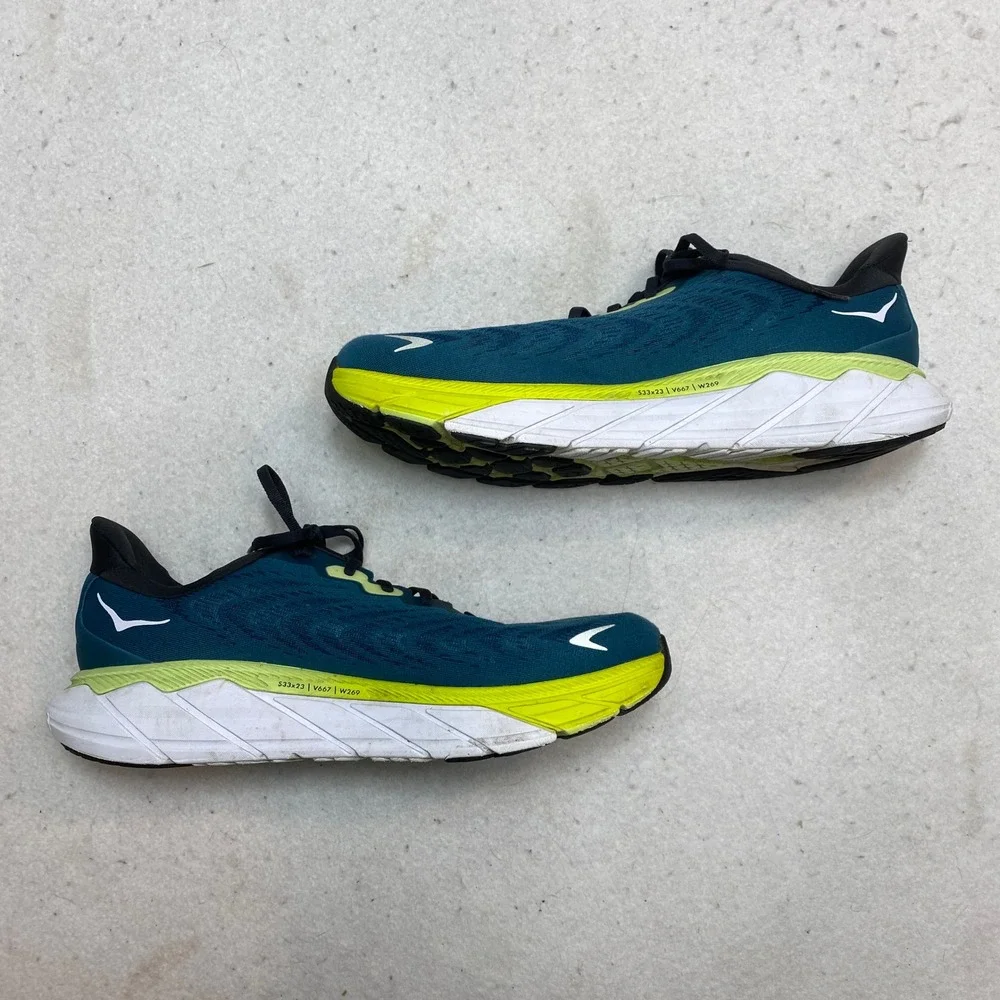 Hoka One One see tears